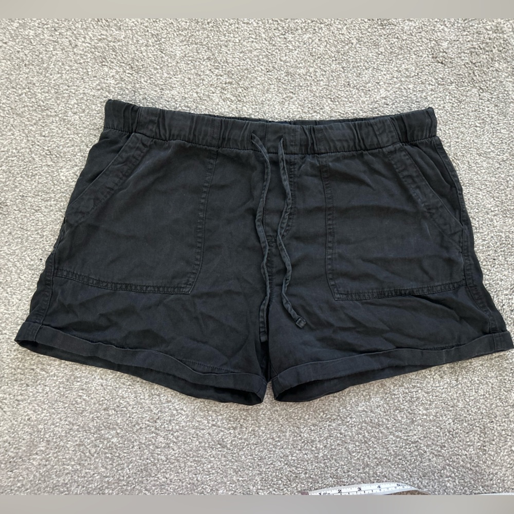 Gap Women's Black Casual Shorts